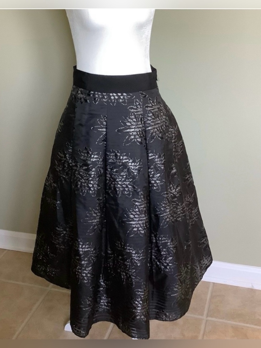 White House Black Market Black Floral Circle Skirt